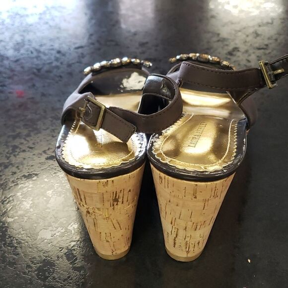 Laura Ashley shoes - Picture 3 of 5